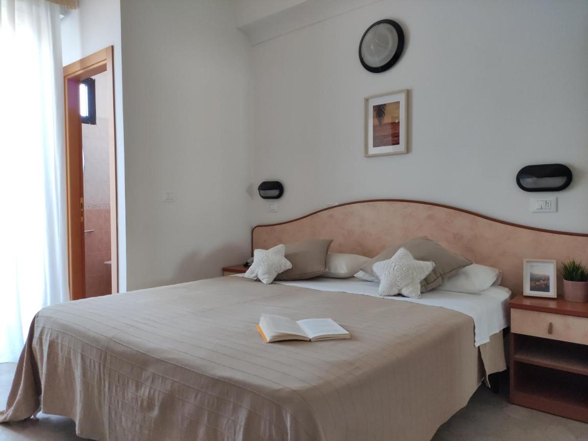 Hotel Galassia Rimini Exterior foto